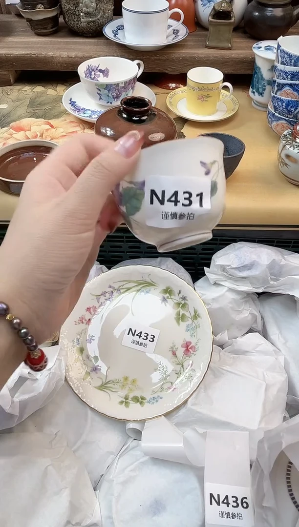 瓷片哈*兔    431