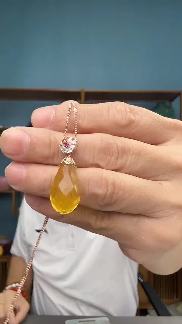 裸石琥珀未镶嵌63（有瑕介意勿拍）