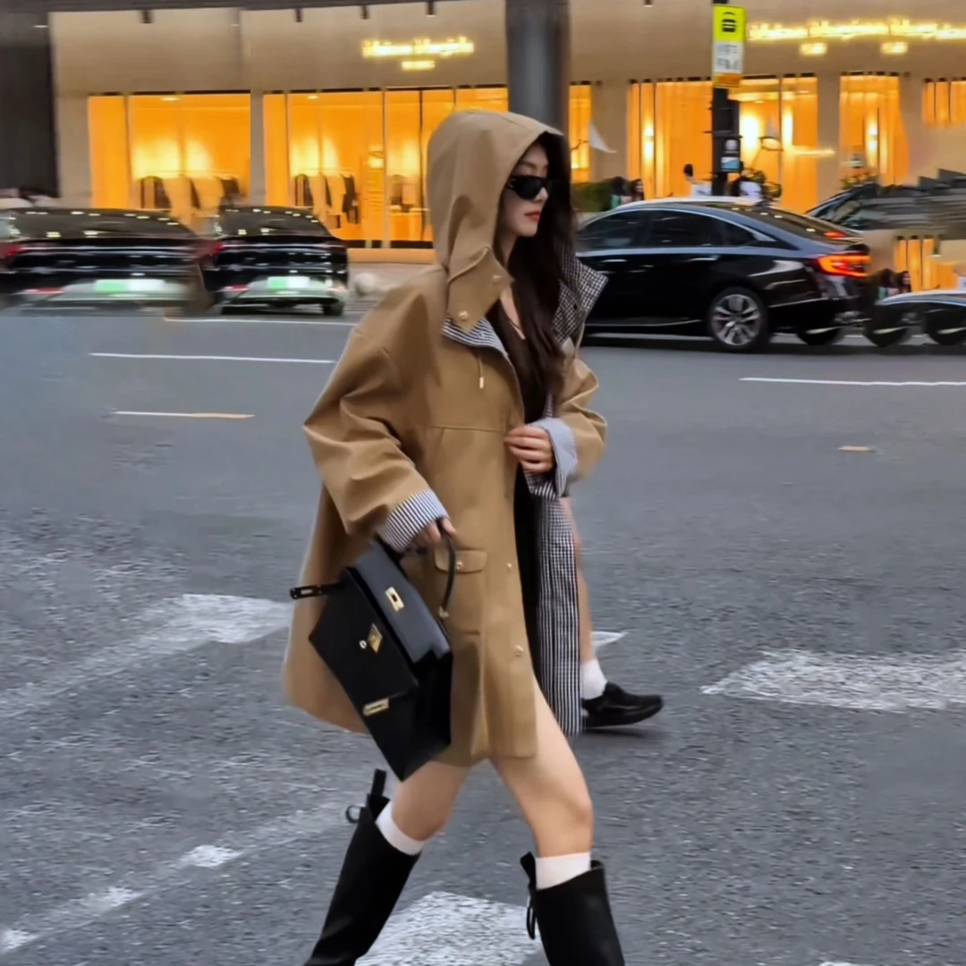 早秋高级感连帽拼接格纹外套女宽松中长款正反两穿韩系慵懒风风衣