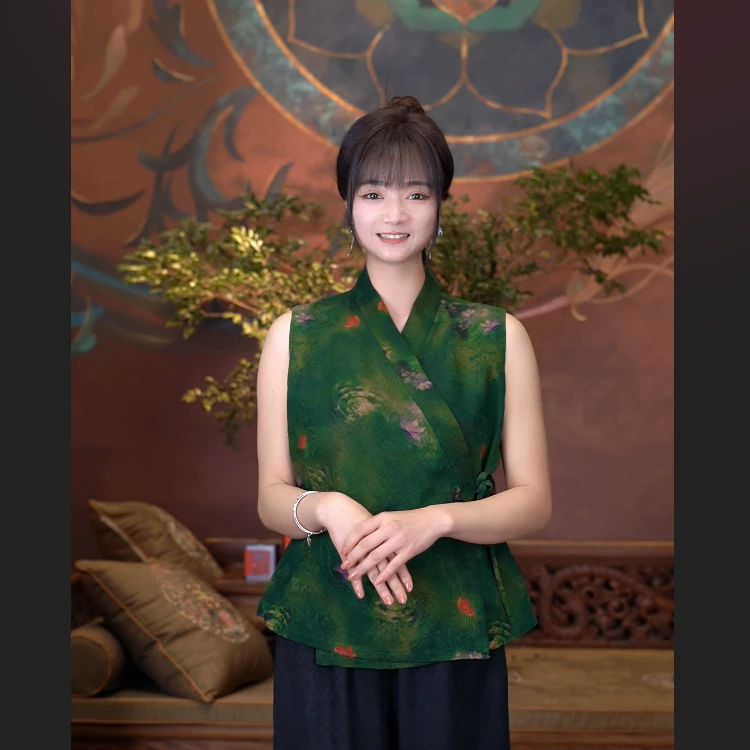 爱上莲心香云纱四经绞罗绿色睡莲马甲 百搭新中式老钱风