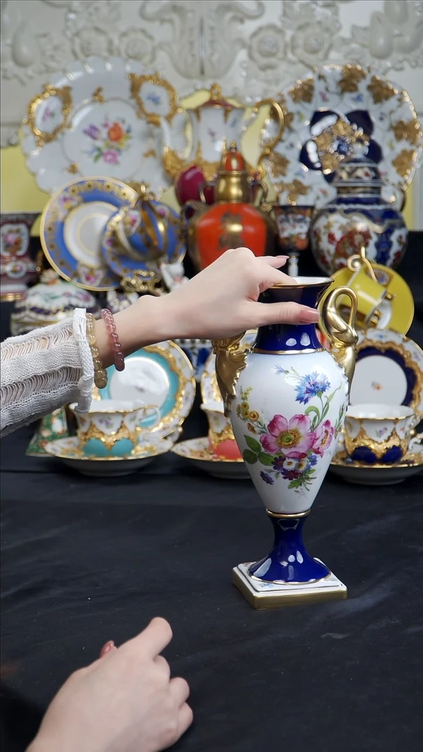 骨瓷婷婷中古器物如图所示98