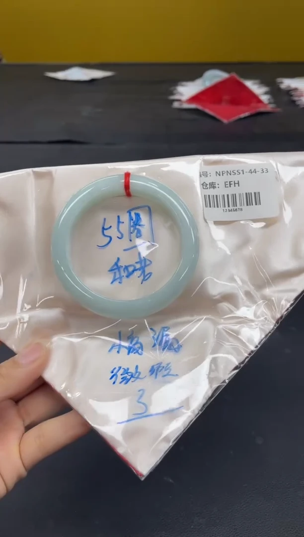 未镶嵌手镯翡翠翡翠手镯