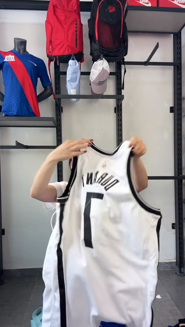 661·编码 耐克卫衣服饰过款为准 尺码·