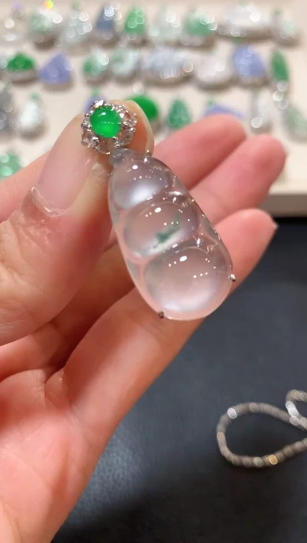 吊坠(不含链)18K金镶嵌翡翠z195