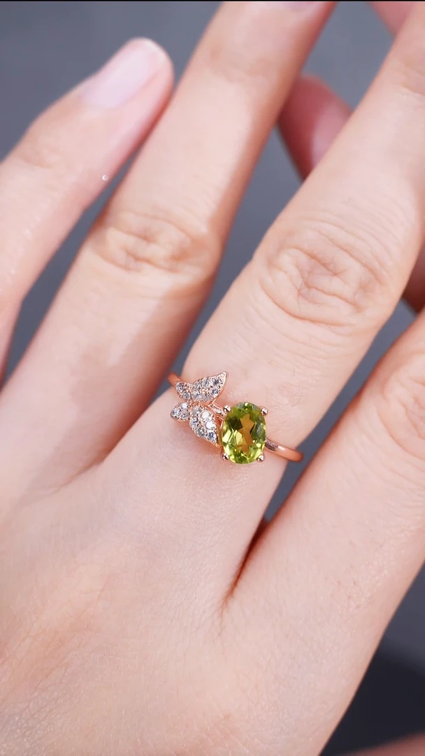 手饰银S925镶嵌橄榄石手饰