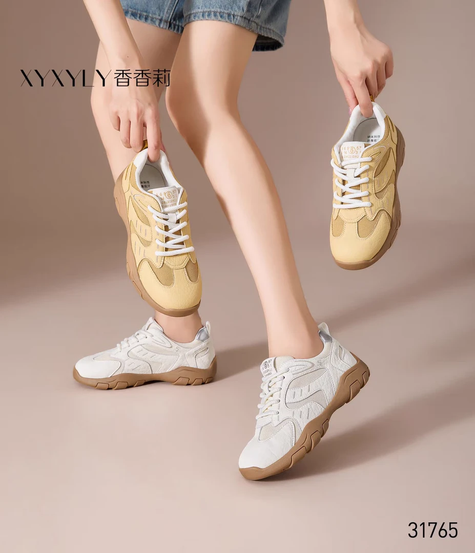 香香莉女鞋 31765深口平跟透气2025夏时尚休闲鞋运动鞋练功鞋软底