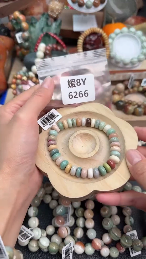 【闪购商品】石英质玉手链未镶嵌8Y6266