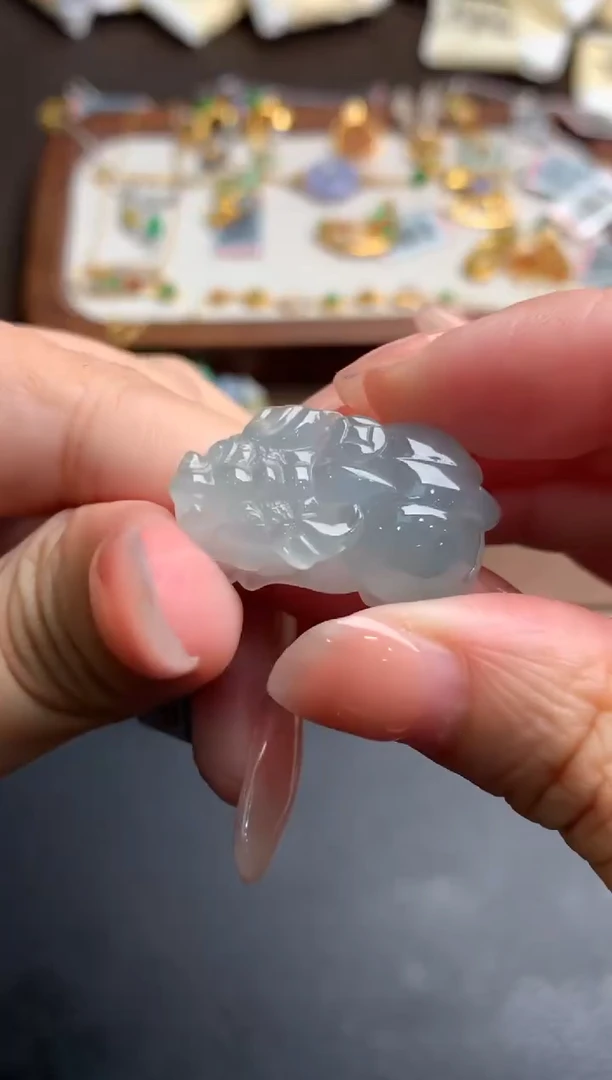 未镶嵌挂件翡翠一