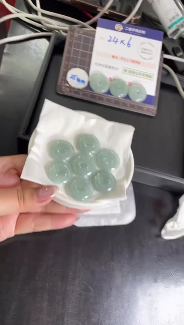 【闪购商品】翡翠挂件未镶嵌平安扣FL96@CP多样性发其一配绳