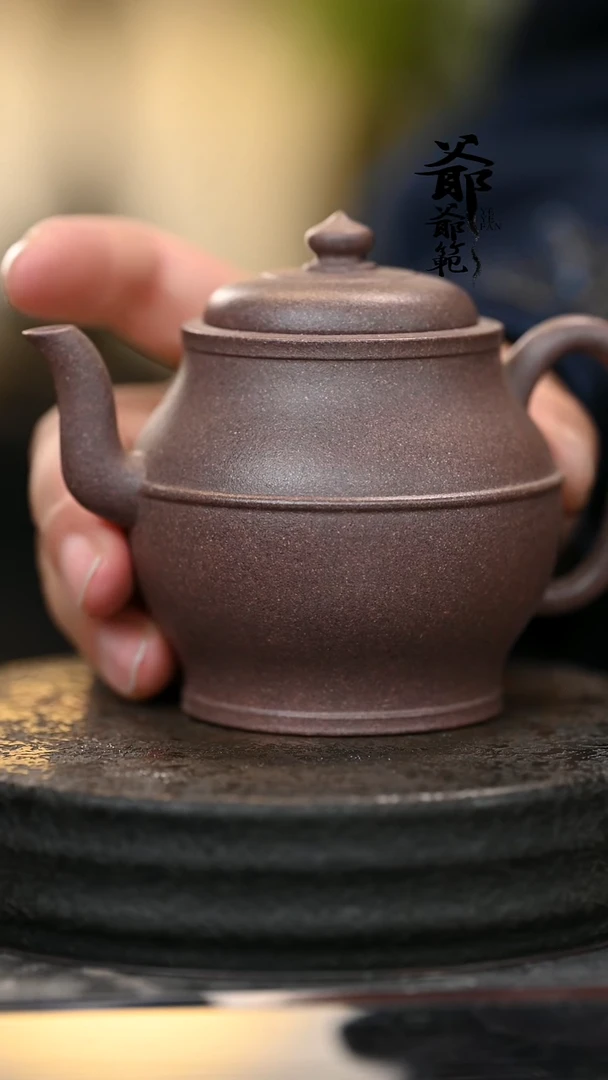 茶壶紫砂?***?青灰段束腰宫灯
