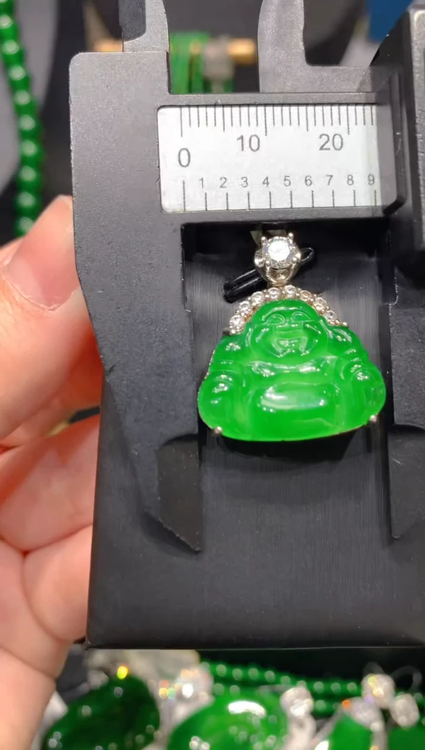 颈饰未镶嵌翡翠6一季