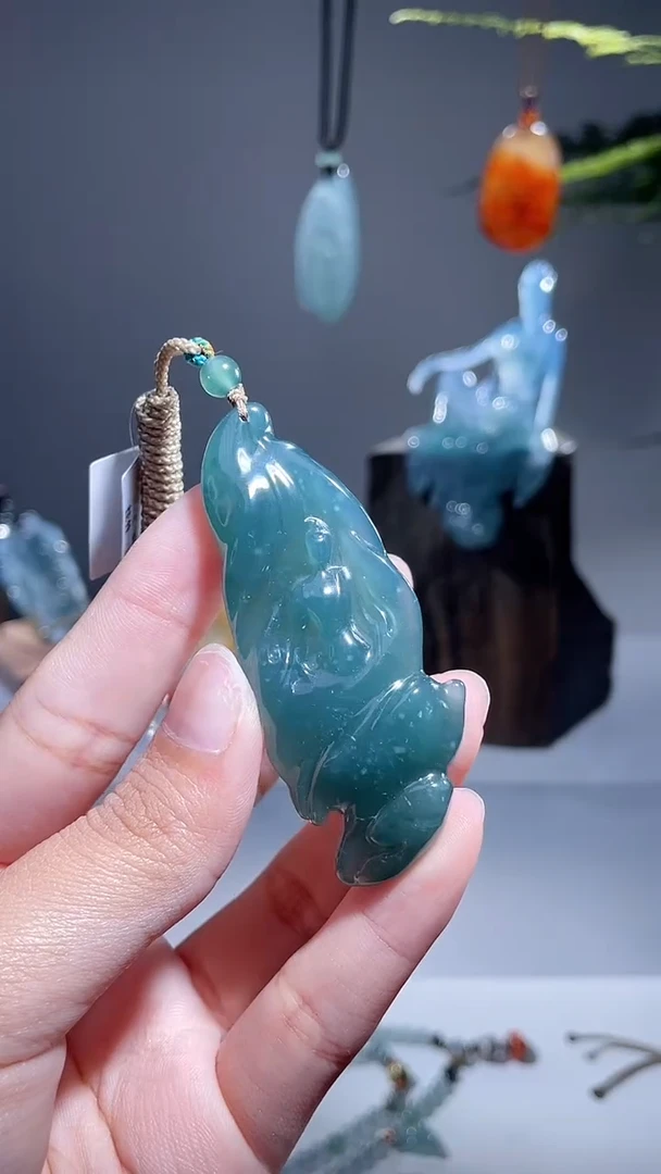 颈饰未镶嵌翡翠悟道
