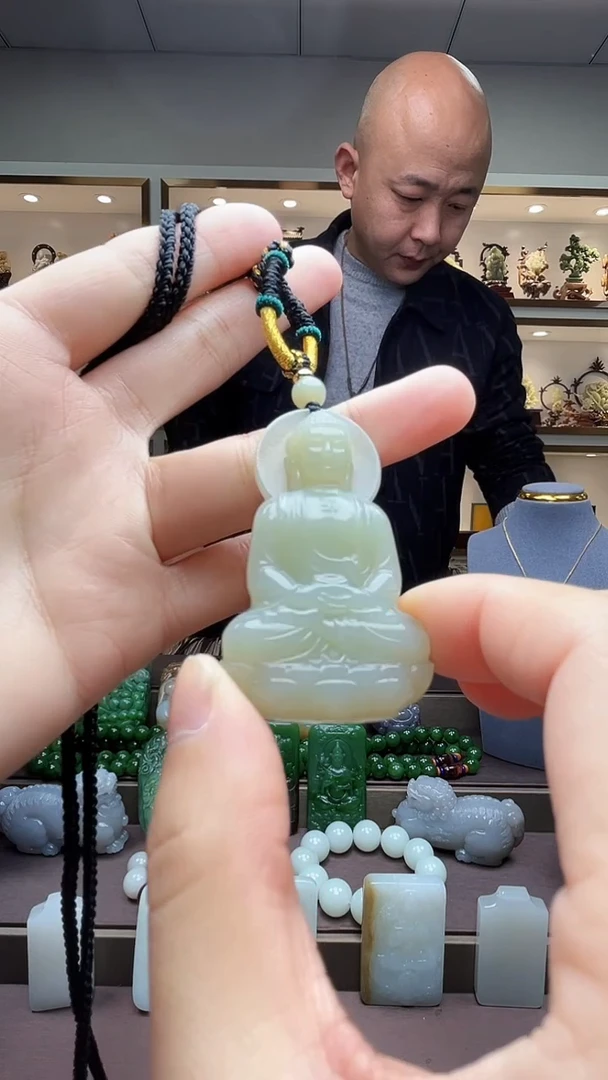 【闪购商品】和田玉颈饰未镶嵌苏