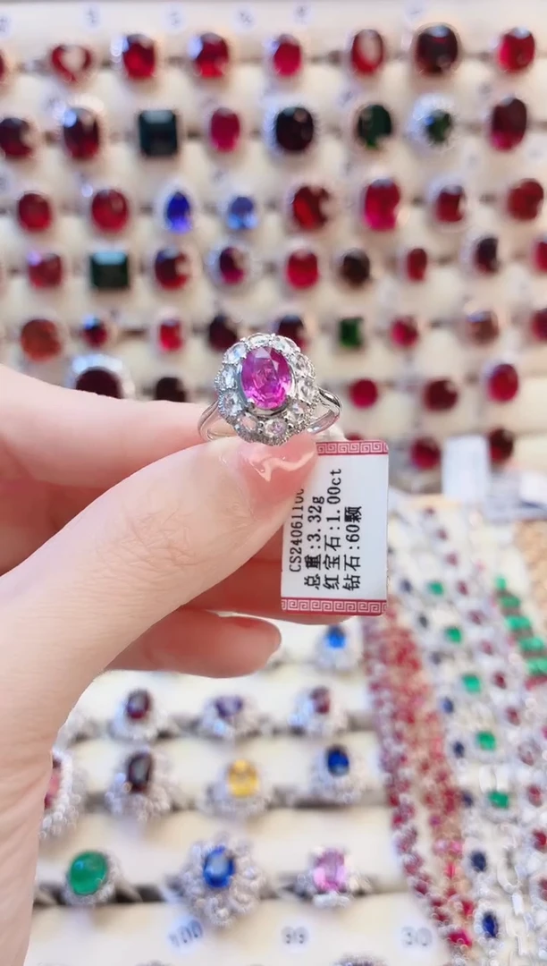 18K金镶嵌戒指红宝石无烧 两用款