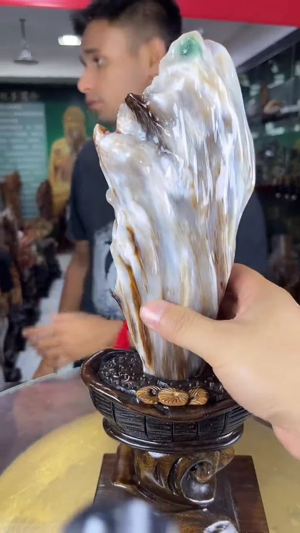 未镶嵌珠宝奇石硅化玉缅甸天然树化玉摆件