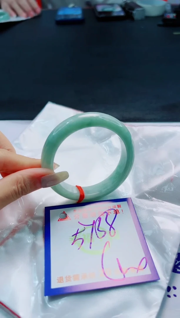 翡翠手镯未镶嵌天然缅甸翡翠A货！A货！A货！A货！A货！