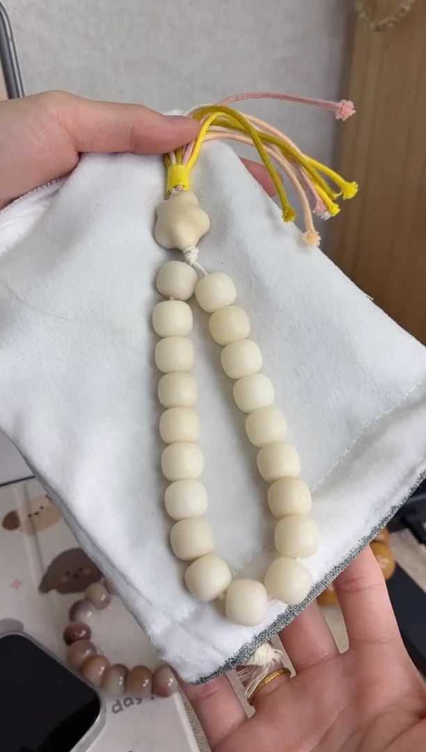 菩提根/象牙果手串d76高瓷白玉化桶珠13*14手持