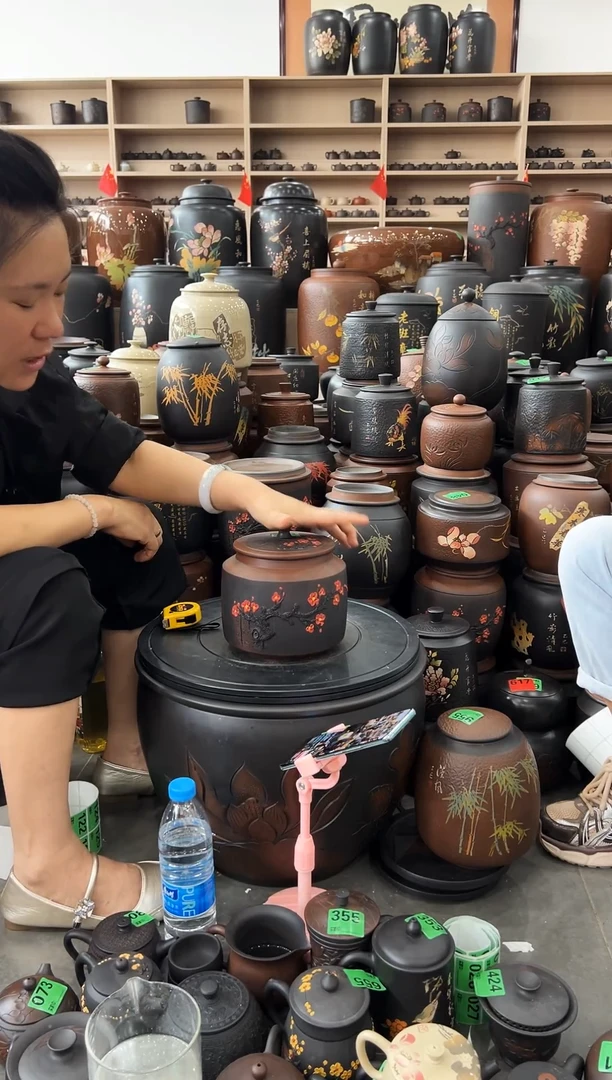 瑕疵茶叶罐 980  徳钟红梅