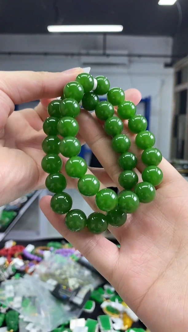 未镶嵌手链和田玉多样性发其一颜色微差