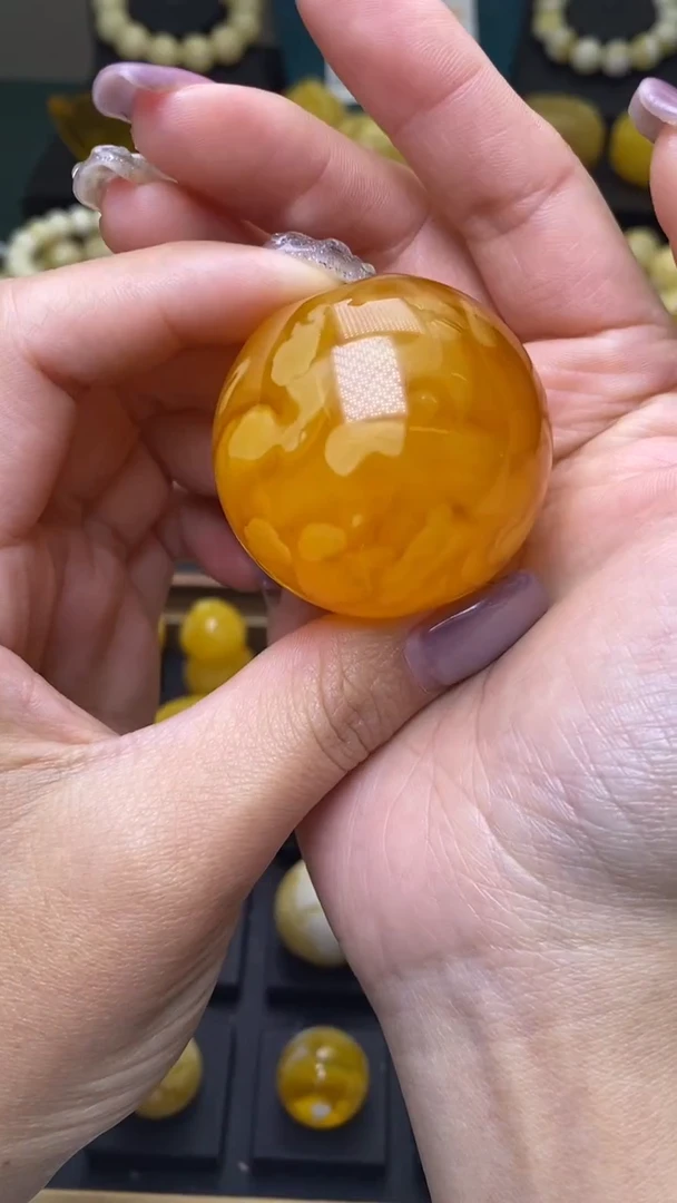 【闪购商品】琥珀裸石未镶嵌葵. 38