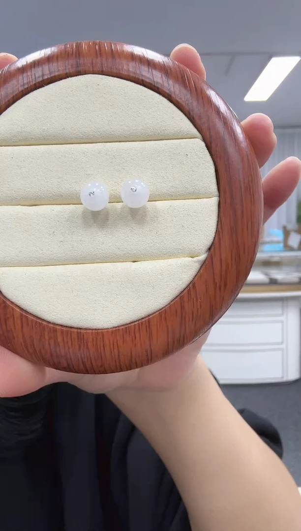 未镶嵌和田玉耳饰和田玉耳钉