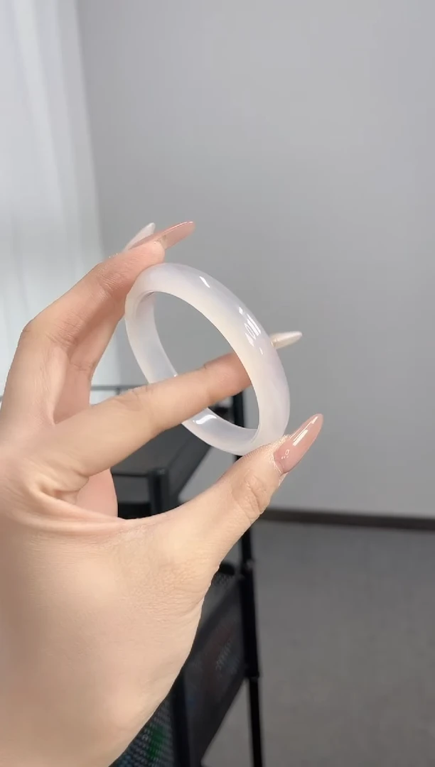 【闪购商品】玛瑙/玉髓手镯未镶嵌57-58圈