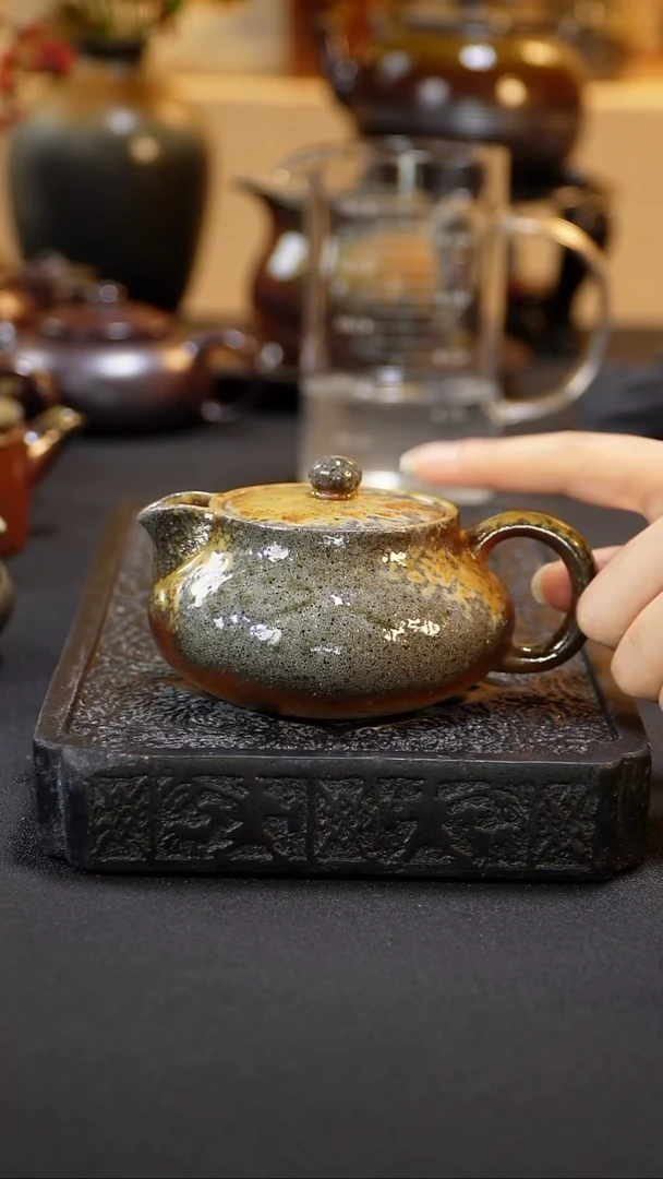 紫砂柴烧南**在纯自然柴烧