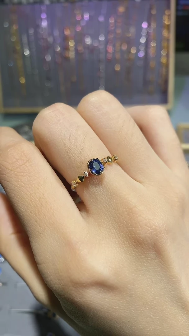 【闪购商品】蓝宝石戒指18K金镶嵌戒指