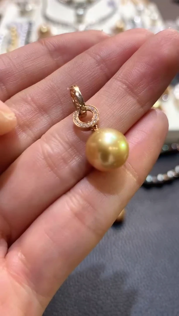 18K金镶嵌吊坠海水珍珠m40