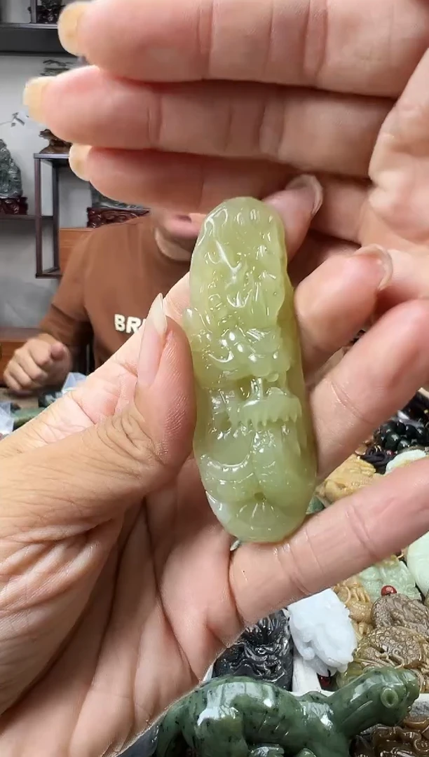 和田玉未镶嵌把件1