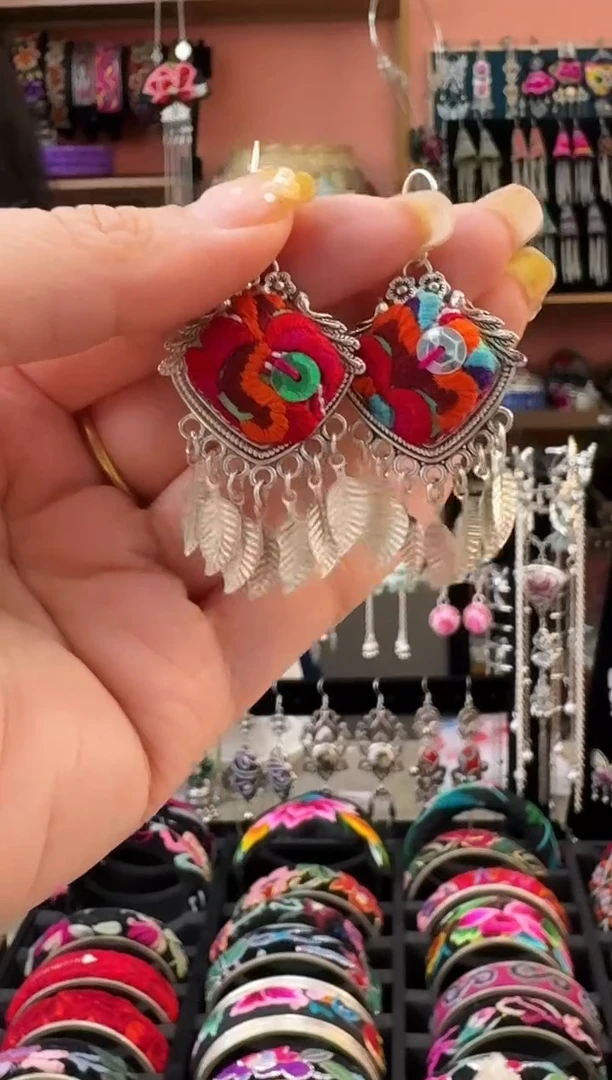 织绣艺枝独绣老绣饰品