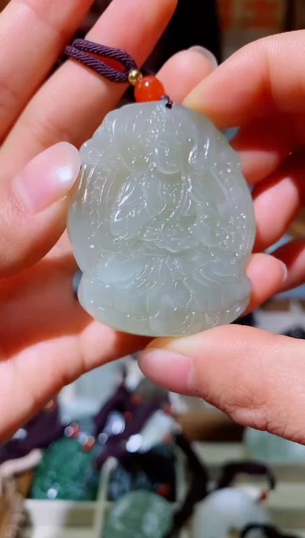 颈饰未镶嵌和田玉1