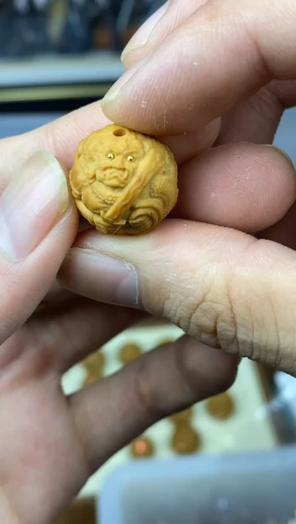 猴头核桃吊坠不动明王