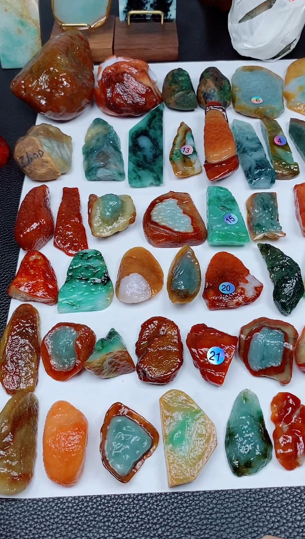 翡翠未镶嵌颈饰168168168