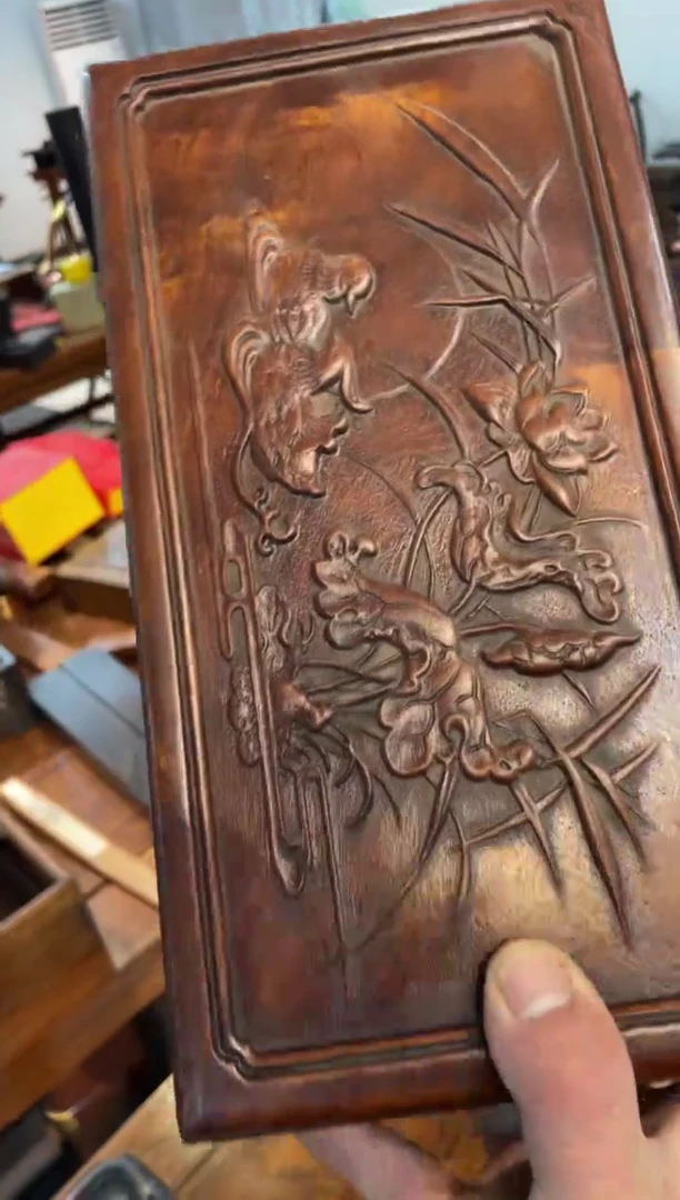 【闪购商品】木花梨木雕刻侧翻盒