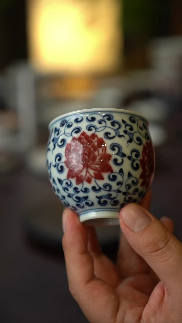 41号景德镇全手工手绘青花釉里红龙蛋杯