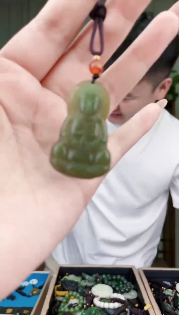 未镶嵌和田玉挂件拍一发一，多样性发货！