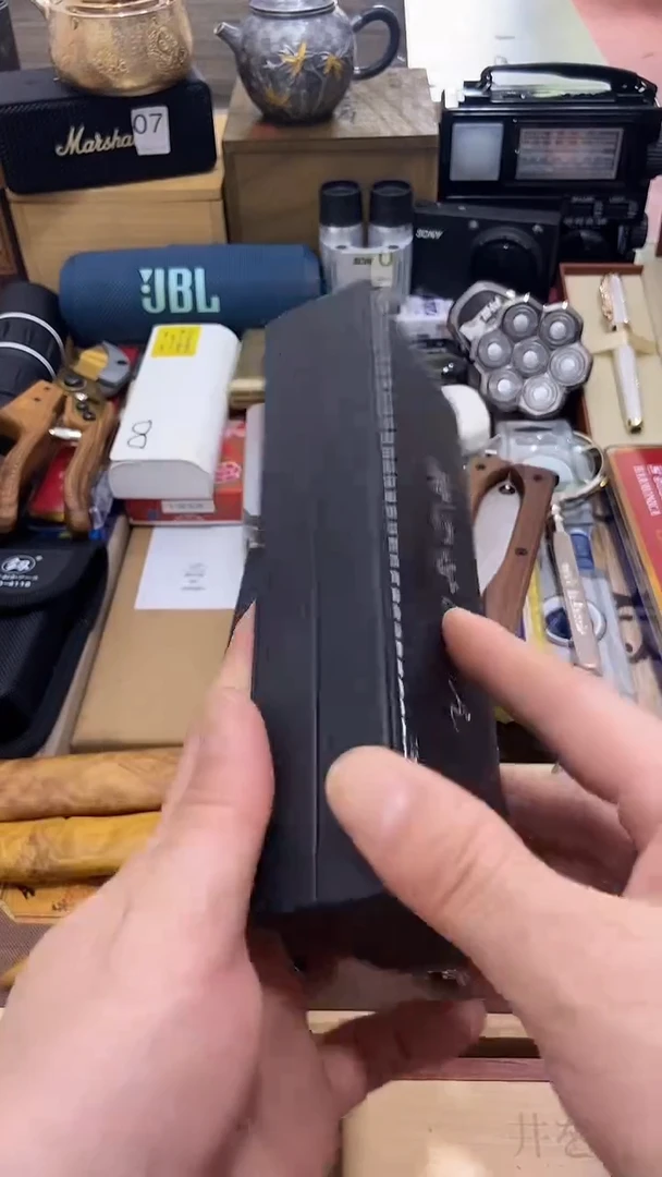 瓷片闪购商品  如图所示