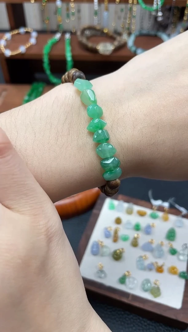 【闪购商品】翡翠套链未镶嵌一个  JK101