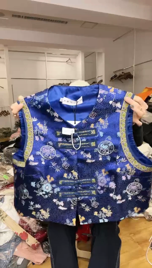 马甲       2XL码    125-135斤