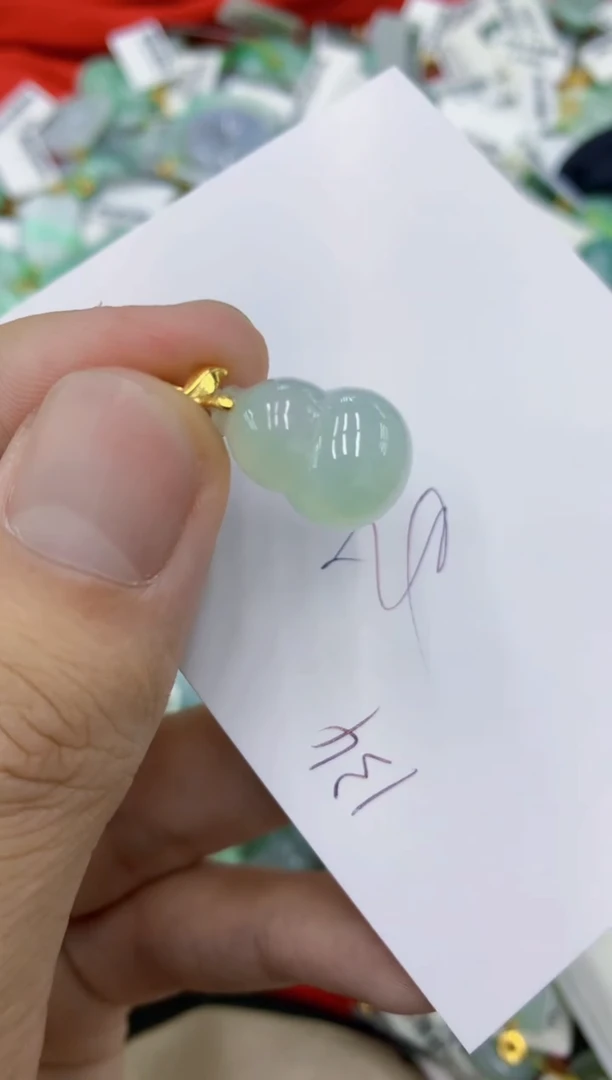 翡翠未镶嵌颈饰111111111111