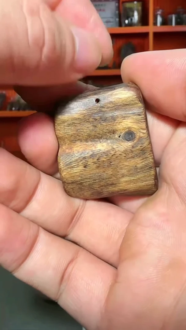 沉香吊坠10号沉水红土多样性发一