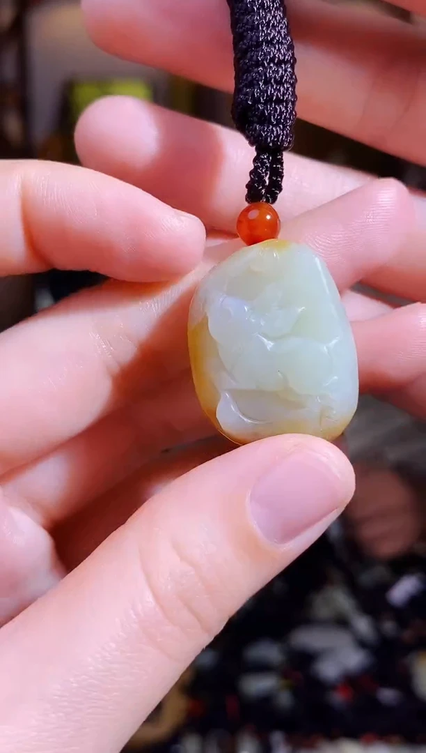 颈饰未镶嵌和田玉1