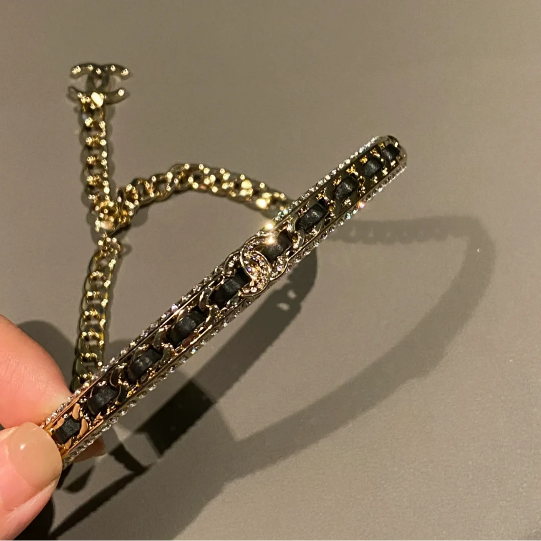 99新 Chanel/香奈儿 香奈儿 23P新款满钻双C皮穿链choker项链