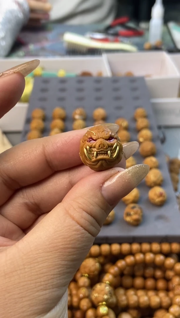 吊坠文玩核桃凯**婶40