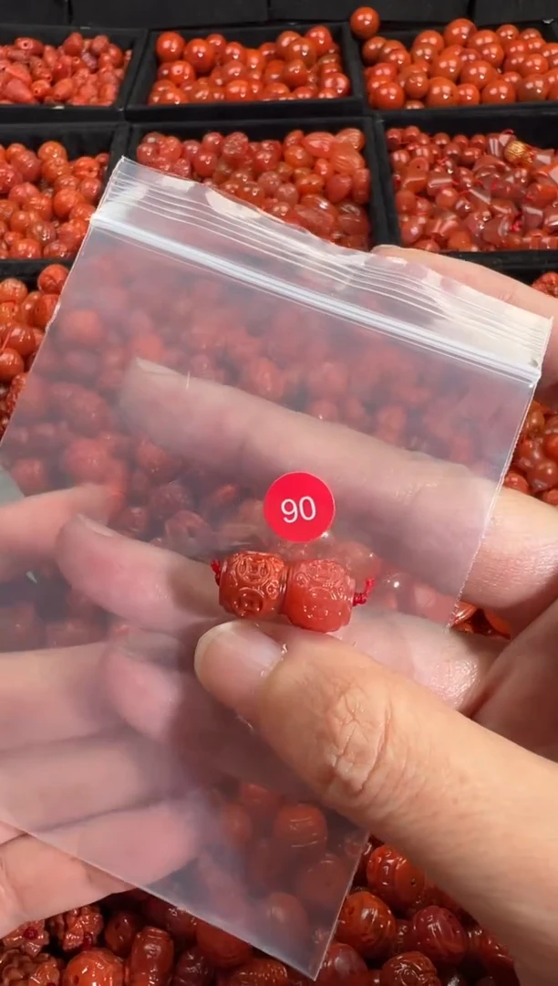 颈饰未镶嵌南红玛瑙2