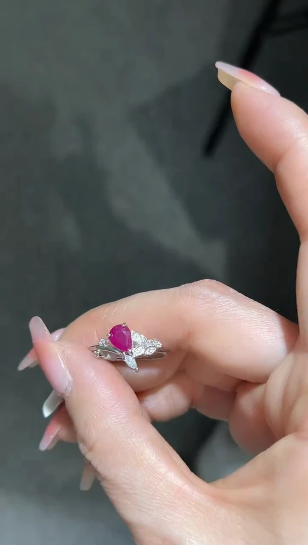 银S925镶嵌戒指红宝石成品