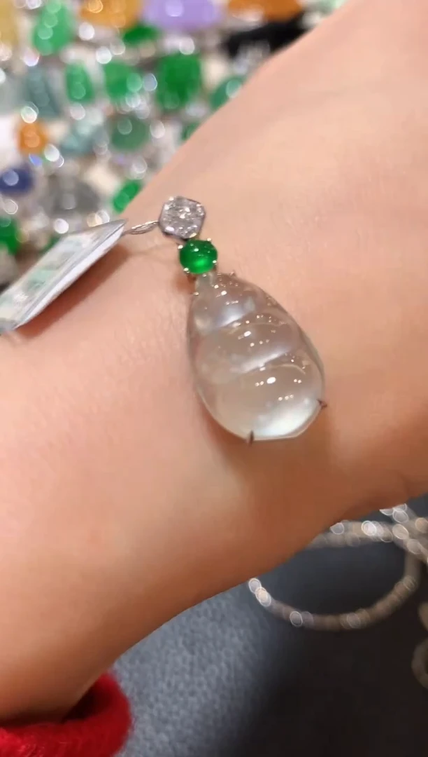 吊坠(不含链)18K金镶嵌翡翠m39