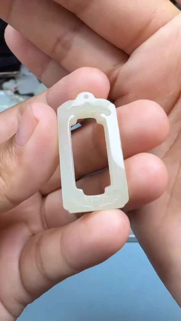 和田玉未镶嵌颈饰1