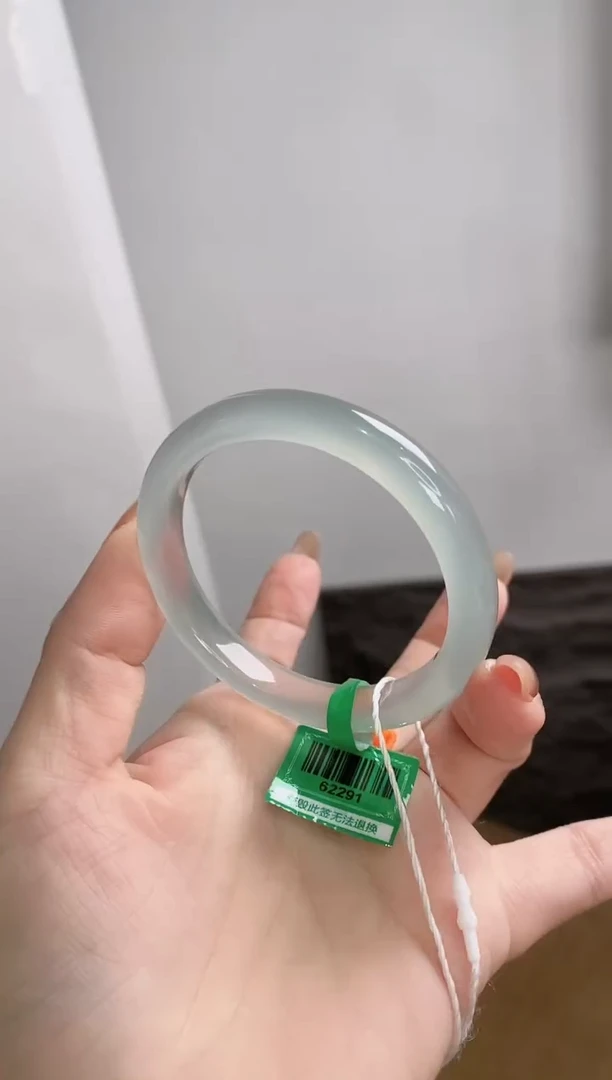 玛瑙/玉髓手镯未镶嵌52圈